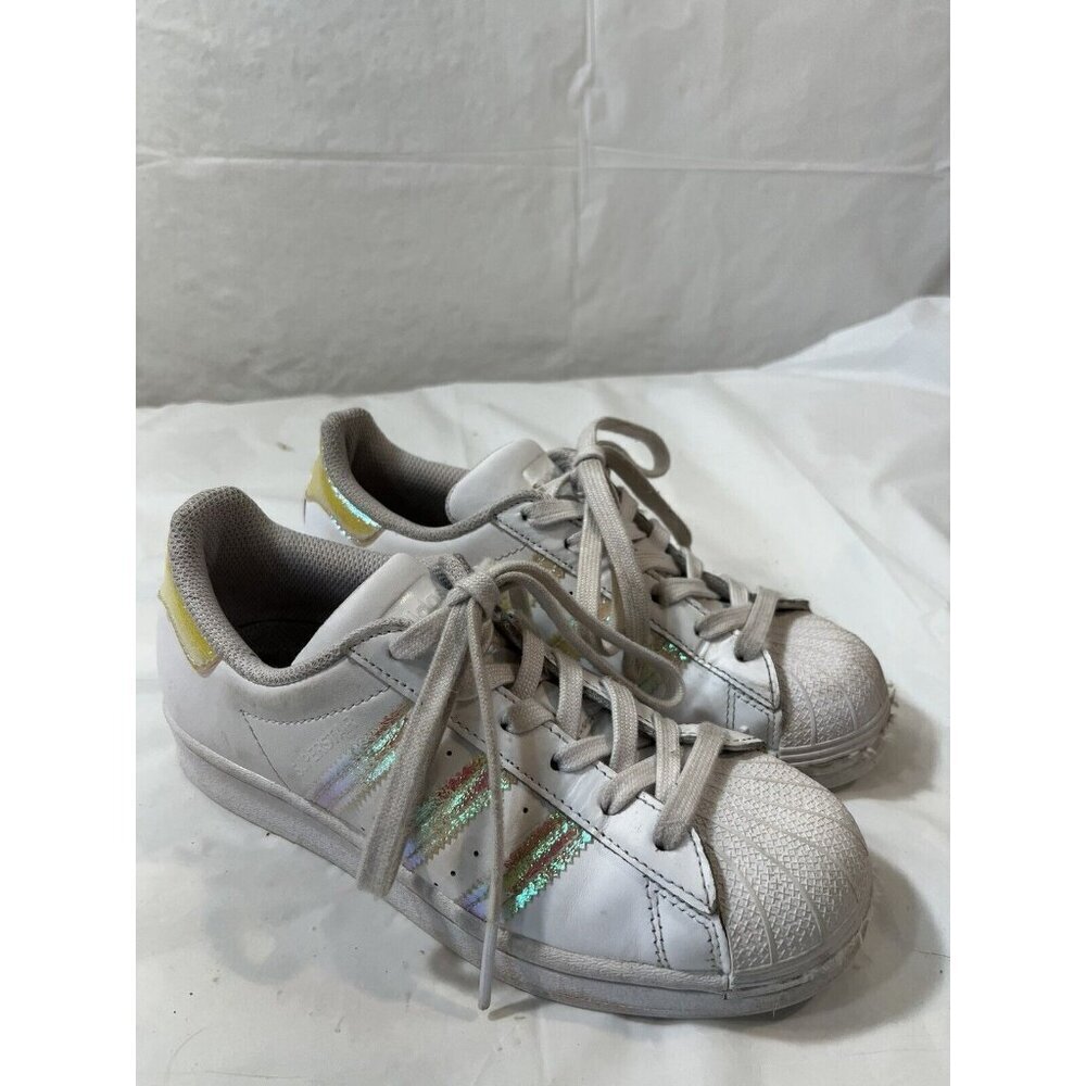 Adidas Superstar Girls Size 3.5 White iridescent Stripe  Fv3139